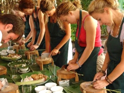 Hoian Red Bridge Cooking Class